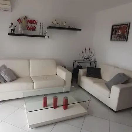 Lejlighed 63 M Very Bright With Beautiful Sea View *