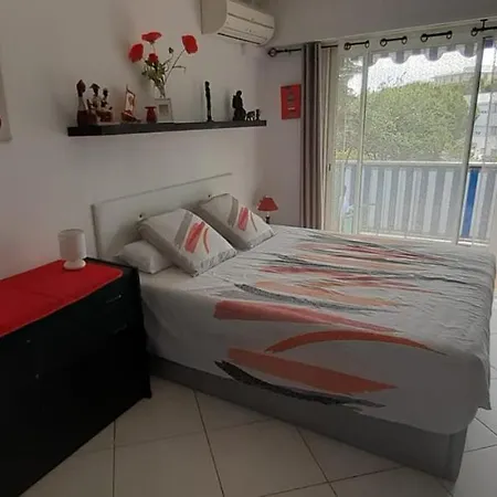 Lejlighed 63 M Very Bright With Beautiful Sea View *